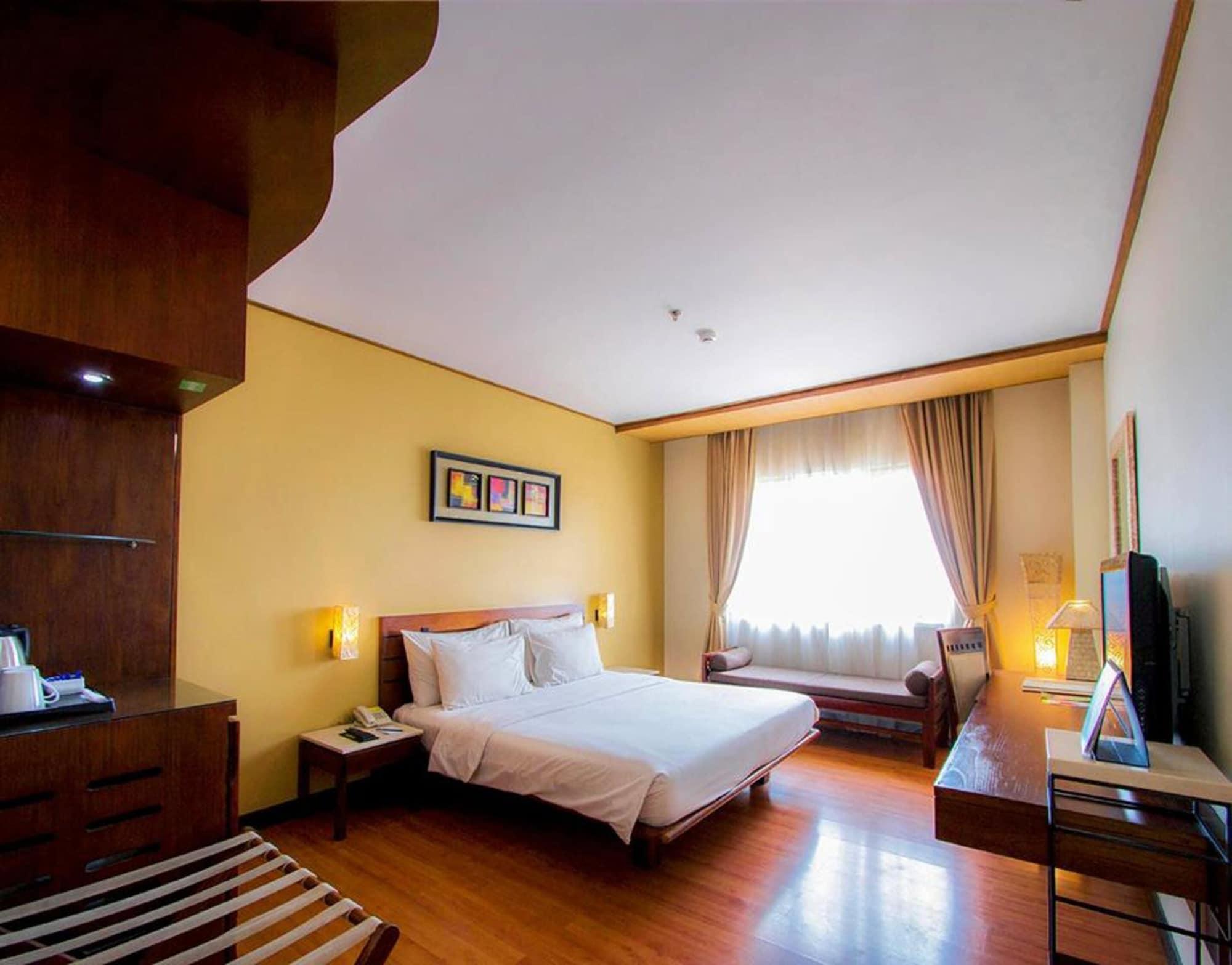 Banana Inn By Kagum Hotels Бандунг Екстериор снимка